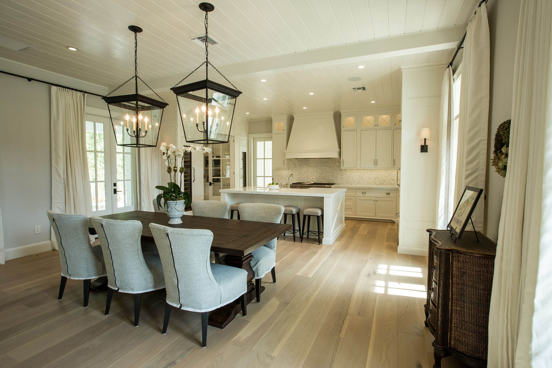 Florida Vernacular Design - dining area