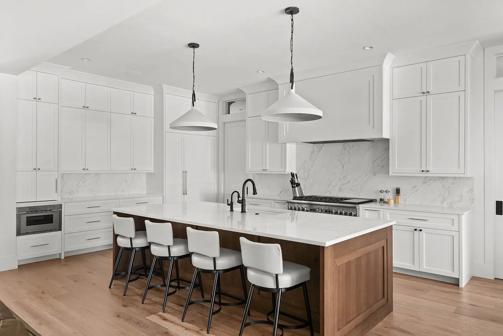 Modern Luxury – Custom Home by LunDev (20) Modern Luxury - Custom Home by LunDev